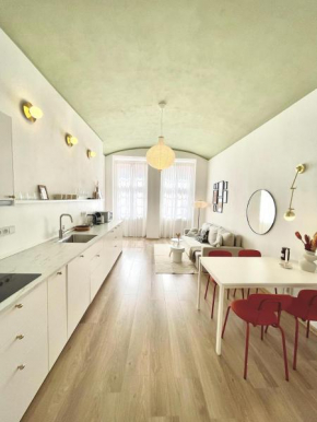 Cozy, natural ground base APT, Prague